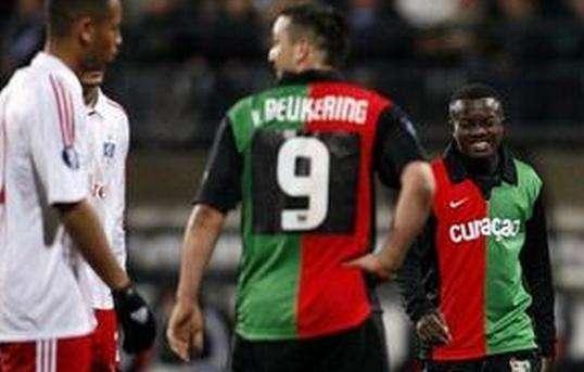 顶峰发起冲 顶峰发起冲