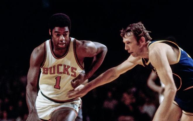 鞍马动作更 鞍马动作更