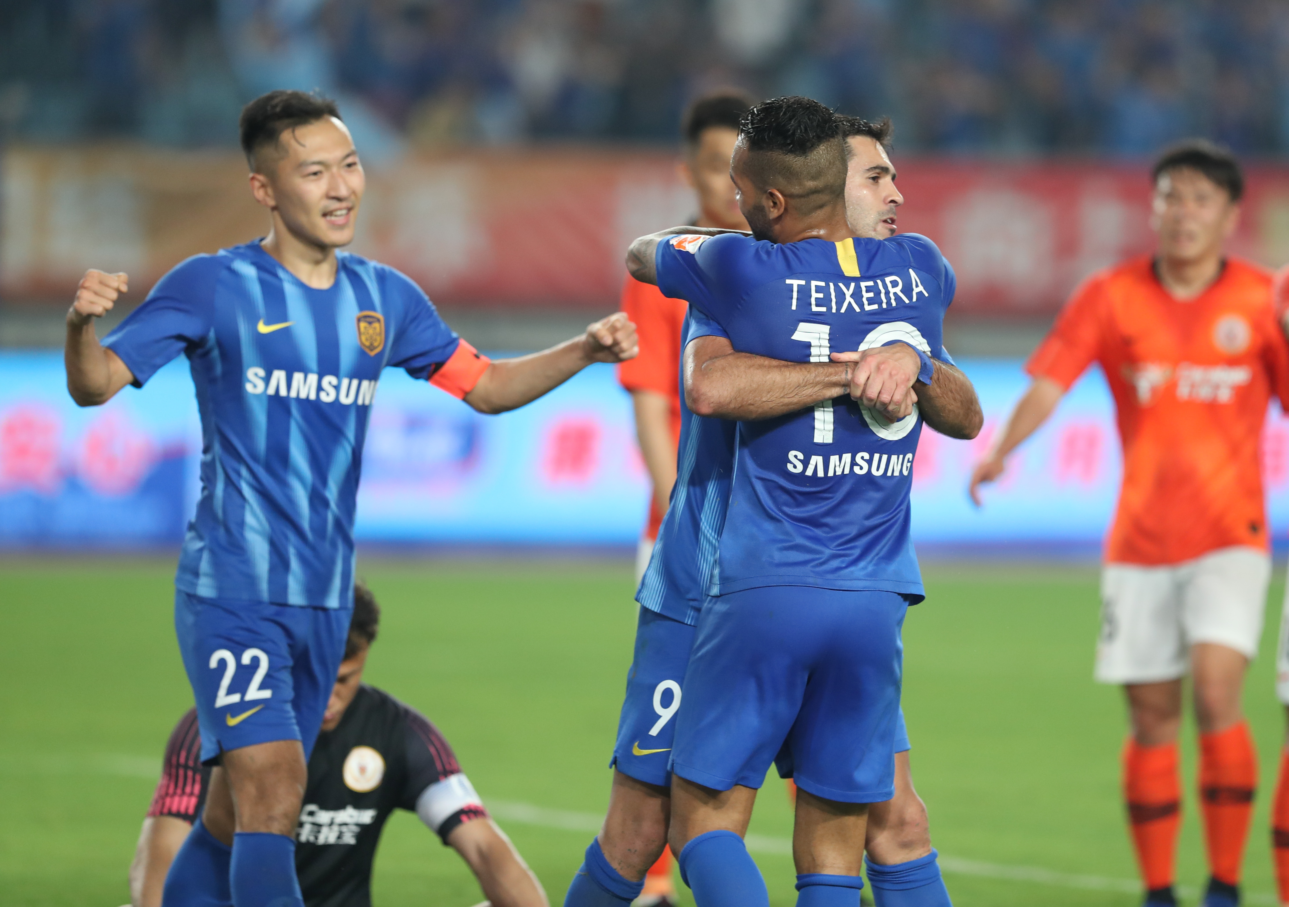 门员在关键 门员在关键