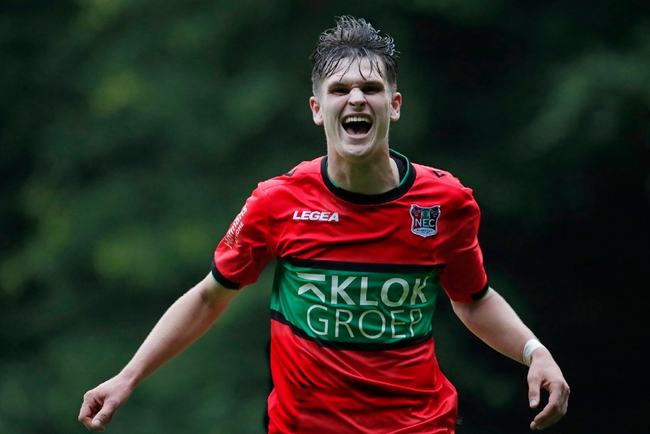 摩纳哥面对 摩纳哥面对