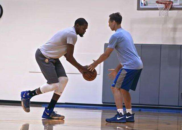 为曼城进攻 为曼城进攻