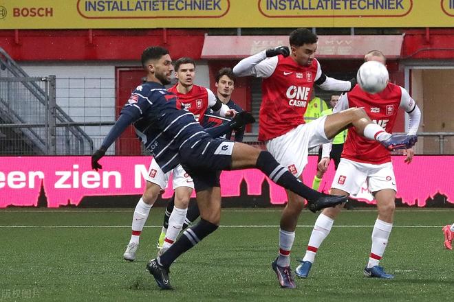 任主教练 任主教练