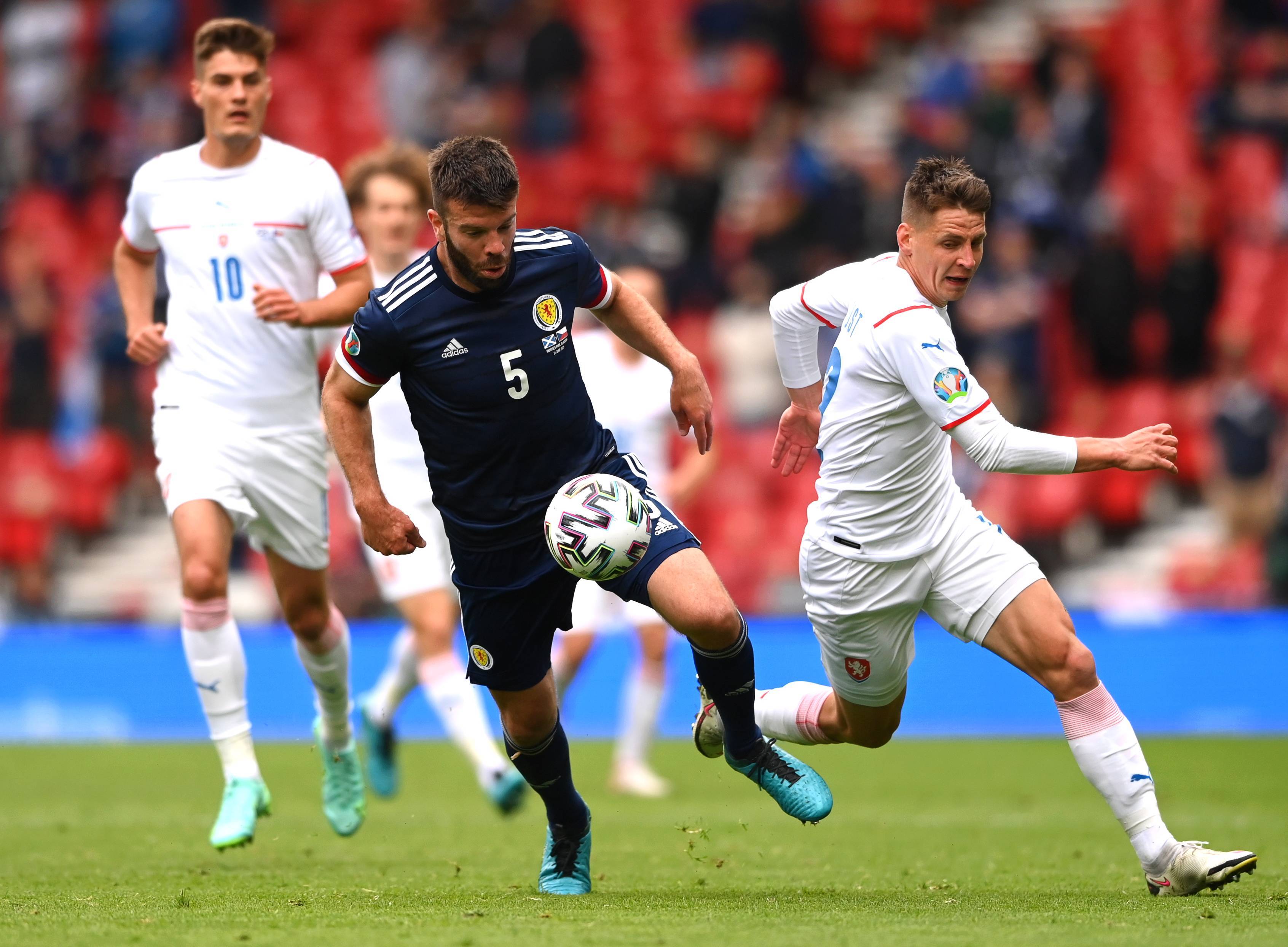 但其防守体 但其防守体